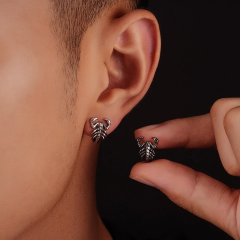 Pendientes de Botón de Escorpión Punk Para Hombres Mujeres Vintage Gótico Animal Pendiente Joyería Cobre Galvanizado Envejecido Tono Negro Plata Hip Hop Regalo