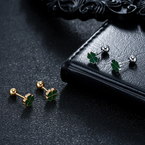 Edelstahl Vierblättriges Kleeblatt Ohrstecker Mode Emaille Polierte Schmuck Glück Anspruchsvoll Ohrringe Für Damen Herren