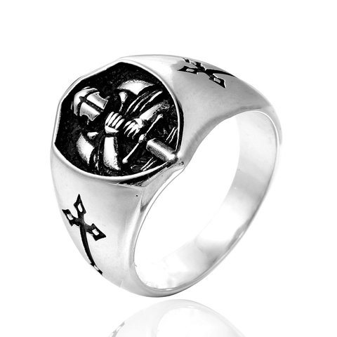 Anello in Acciaio Inossidabile Scudo Cavaliere Medievale Vintage per Uomo Donna Croce Goffrata Retro Gothic Biker Punk Gioielli