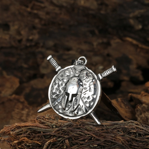 Collana con Ciondolo Scudo Elmo Spartano in Acciaio Inossidabile Retro Gioielli Punk da Uomo Accessorio Guerriero Antico