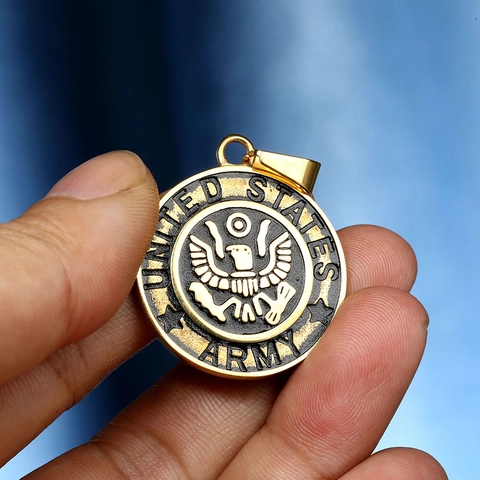 Vintage Military Eagle Medallion Pendant Stainless Steel Round Embossed Commemorative Pendant Only Without Chain Jewelry