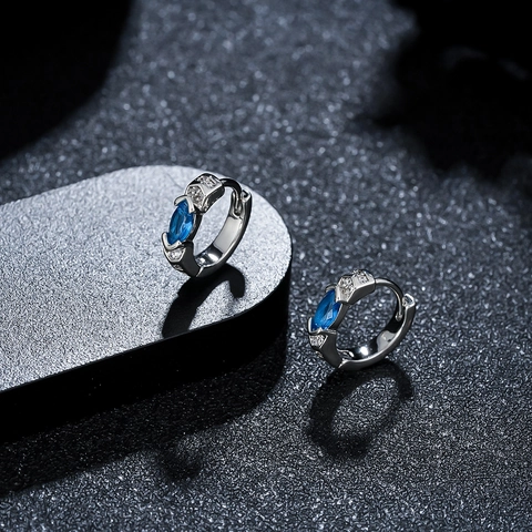 Orecchini a Cerchio Huggie in Rame Minimalisti Con Strass Blu Taglio Marquise e Perno in Acciaio Inossidabile per Uomo Donna