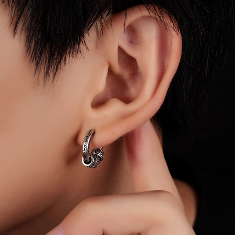 Vintage Copper Hoop Earrings For Men Women Engraved Scroll Pattern Retro Silver Black Punk Gothic Style Jewelry Ear Buckle
