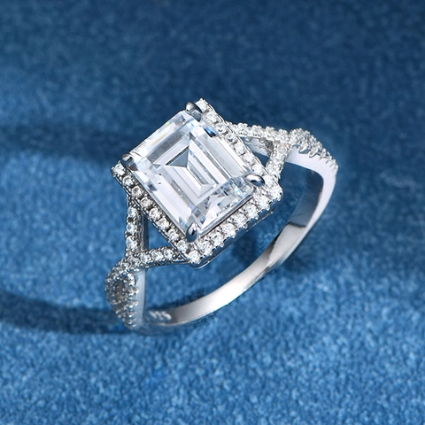 Lussuoso Anello Halo in Argento Sterling 925 con Zirconia Taglio Radiant per Donna Cinturino Intrecciato Gioielli da Mano Matrimonio
