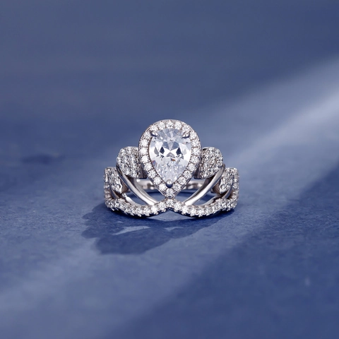 925 Sterling Zilveren Kroonring Voor Vrouwen Luxe Peervormige Strass Ingelegde Mode Sieraden Bruiloft Feest Ring