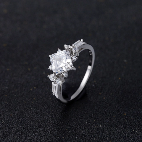 925 Sterling Silver Princess Cut Square Rhinestone Ring For Women Fashion Geometric Inlaid Finger Ring Jewelry Gift