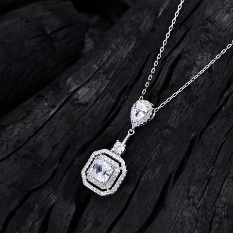 925 Sterling Silver Square Cut Rhinestone Halo Pendant Necklace For Women Elegant Luxury Pagoda Clavicle Chain Jewelry