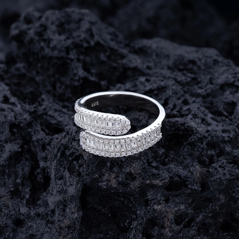 925 Sterling Silver Cross Bypass Ring For Women Pave Square Zirconia Light Luxury Geometric Fashion Finger Ring Gift Jewelry