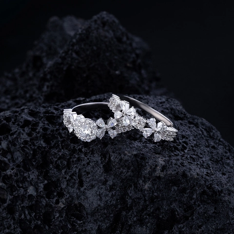 Anillo de Flor de Plata de Ley 925 de Lujo Pavé de Diamantes de Imitación Alianza de Boda Joyería Brillante para Mujer Regalo