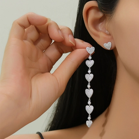 S925 Sterling Zilver Asymmetrisch Hart Lange Kwastje Oorknopjes Volledig Ingelegd Met Zirconia Luxe Mode Sieraden Dames