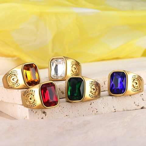 Vintage Heren Titanium Staal Ring Vierkant Kleurrijk Strass Ingelegd Hoefijzerreliëf Punk Dominante Zegelring Sieraden