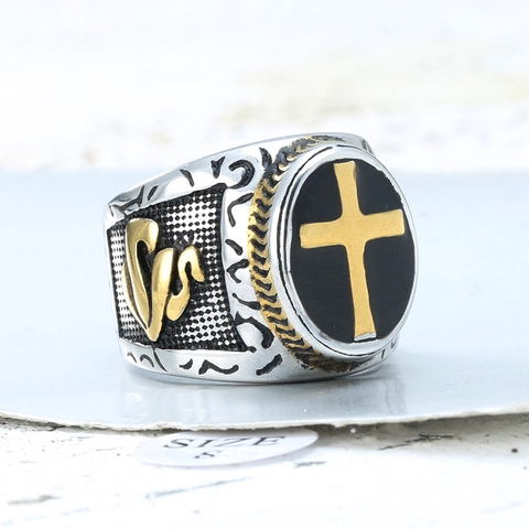 Anello Croce in Acciaio Inossidabile Retrò Per Uomo Anello Sigillo Religioso Gotico Mani in Preghiera Gioielli Punk Biker Regalo