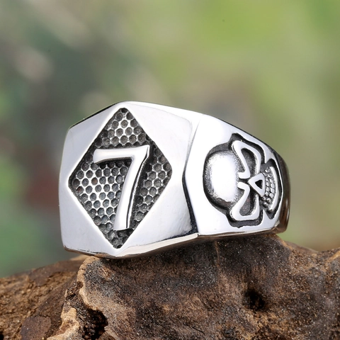 Anillo de Calavera de Acero Inoxidable Vintage para Hombre Número de la Suerte 7 Banda Punk Gótica Joyería de Motociclista