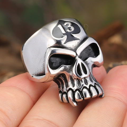 Anillo de Calavera Gótica Vintage para Hombre de Acero Inoxidable Punk Rock As de Picas Número 13 Biker Anillo Plata Joyería