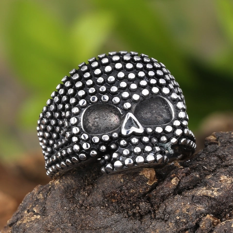 Vintage Gothic Skull Ring Stainless Steel Studded Punk Biker Ring For Men Women Retro Streetwear Fashion Heavy Metal Jewelry