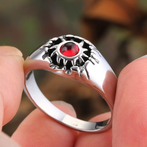 Vintage Stainless Steel Rhinestone Ring For Men Women Gothic Punk Sunburst Geometric Finger Ring Unisex Fashion Jewelry Gift