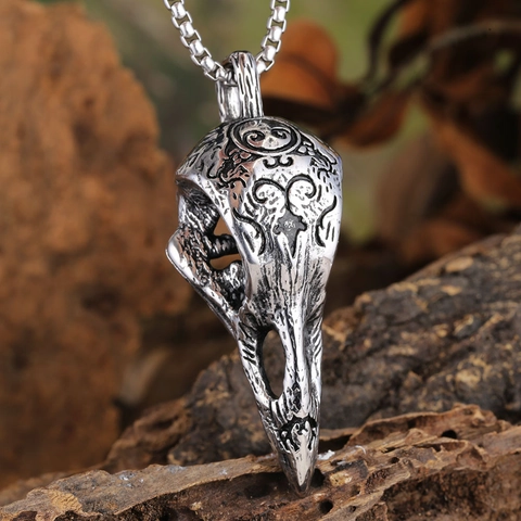 Vintage Stainless Steel Crow Skull Totem Pendant Gothic Punk Engraved Bird Head Bone Charm For Men Women Jewelry