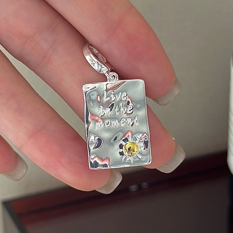 Vintage 925 Sterling Silver Live In The Moment Rectangular Hammered Pendant Necklace For Women Retro Niche Design Jewelry
