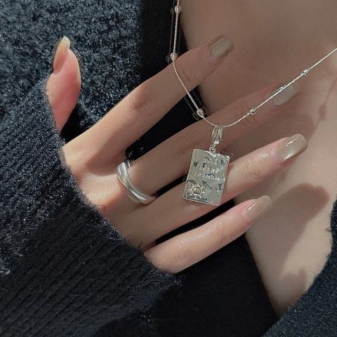Vintage 925 Sterling Silver Live In The Moment Rectangular Hammered Pendant Necklace For Women Retro Niche Design Jewelry