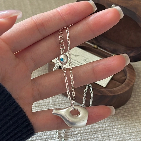Collana con Ciondolo a Bottiglia Fischietto in Argento Sterling 925 Retrò per Donna Gioielli Minimalisti con Catena a Clavicola con Perline Blu Opache