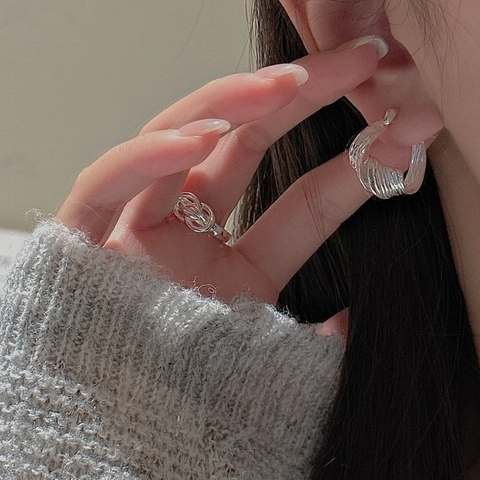 925 Sterling Zilveren Creolen met Gerimpelde Textuur voor Dames Vintage Onregelmatig Geometrisch Gevouwen Ontwerp Minimalistische Mode Sieraden