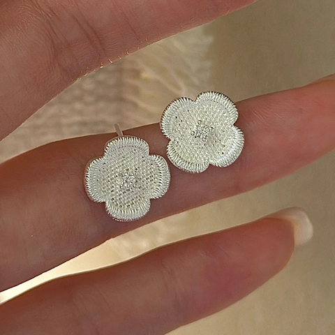 Pendientes de Botón de Trébol de Plata de Ley 925 Vintage para Mujer Estilo Coreano Minimalista con Borde de Cuentas Joyería