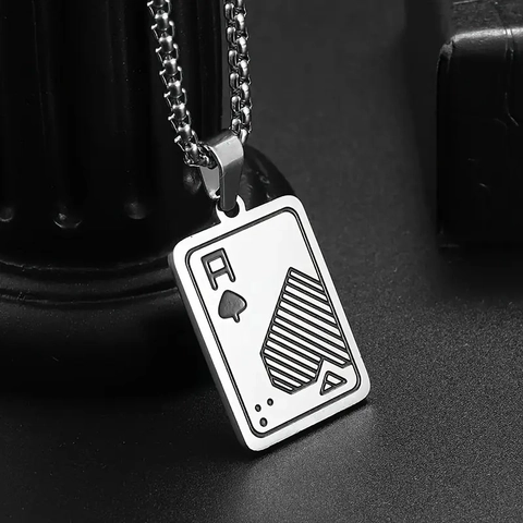 Collier Pendentif Carte de Poker As de Pique en Acier au Titane pour Homme Style Hip Hop Punk Bijoux en Métal Poli Argent