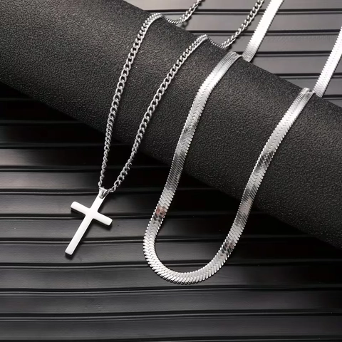 Collana con Pendente a Croce in Acciaio Inossidabile Invecchiato Catena a Serpente Gioielli Uomo Combinazione Nero Argento