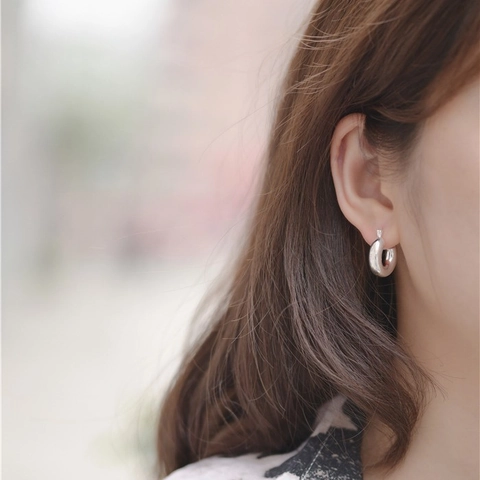 925 Sterlingsilber Chunky Creolen Für Damen Minimalistisch Glänzende C-Förmige Gold Silber Galvanisierte Geometrische Ohrstecker
