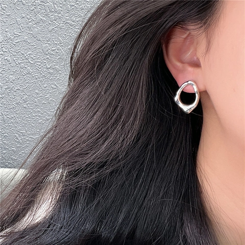 Orecchini a Cerchio Irregolari Geometrici in Argento Sterling 925 Design in Metallo Fluido Stile Minimalista per Gioielli da Donna Regalo