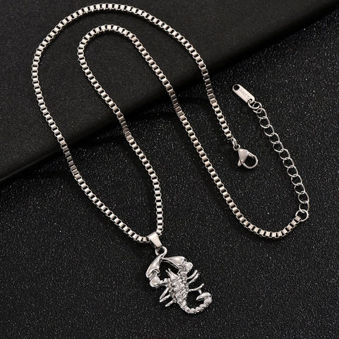 Collar con Colgante de Escorpión Hip Hop para Hombres Mujeres Unisex Personalidad Punk Joyería de Animales Cadena de Caja de Aleación Regalo