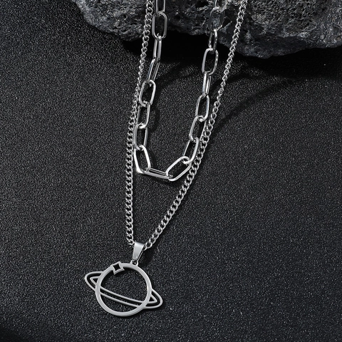Collana con Pendente a Forma di Pianeta Saturno in Acciaio al Titanio Hip Hop Unisex a Doppio Strato Catena Lucida