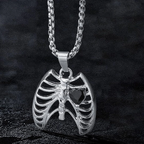 Gothic Alloy Rib Cage Heart Pendant Necklace Rhinestone Inlaid Box Chain Punk Skeleton Necklace For Men Women Dark Jewelry