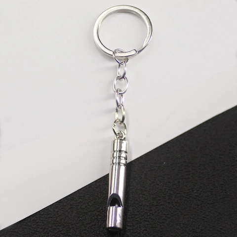 Roestvrijstalen Fluitje Sleutelhanger Voor Mannen Vrouwen Outdoor Noodgeval Overleving Hard Geluid Metalen Fluitje Sleutelring Tas Hanger Cadeau
