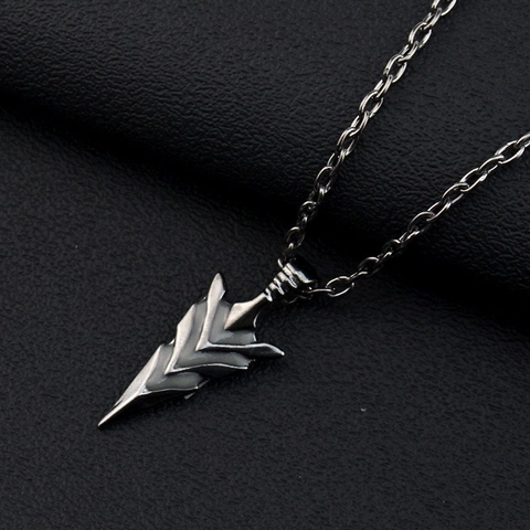 Stainless Steel Inlaid Rhinestone Arrowhead Pendant Necklace Men Women Punk Style Geometric Spearhead Jewelry Gift