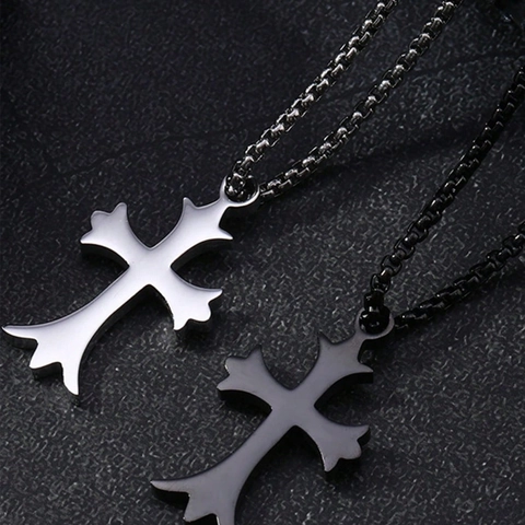 Collier Pendentif Croix en Acier Inoxydable Gothique pour Hommes Bijoux Punk Rétro en Acier Titane Argent Noir