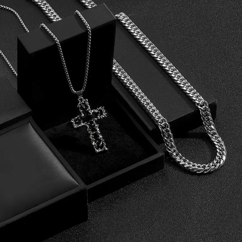 Collana con Pendente a Croce Lavica in Acciaio Inossidabile Hip Hop a Strati Catena Curb per Uomo Donna Argento Strass Punk Gioielli