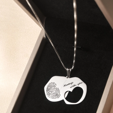 Collana con Ciondolo a Cuore con Impronta Digitale in Acciaio Inossidabile Always With You Incisa Gioielli Regalo Coppia Argento