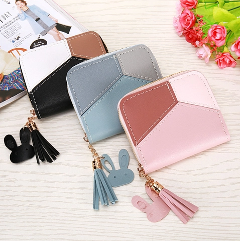 Damen PU-Leder Patchwork Kurze Brieftasche Reißverschluss Münzbeutel Mit Quaste Kaninchen Anhänger Mode Geometrische Kartenhalter
