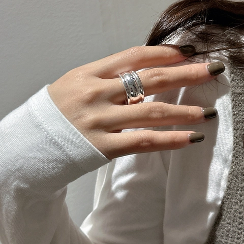 S925 Sterlingsilber Breiter Offener Ring Für Damen Vintage Poliert Gekrümmte Geometrie Mehrschichtig Verstellbarer Ring
