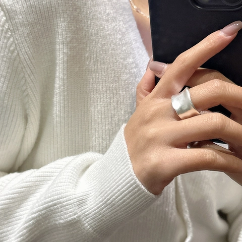 Anillo de Plata de Ley 925 para Mujer Diseño de Onda Irregular Acabado Mate Anillo Abierto Ajustable Joyería Minimalista