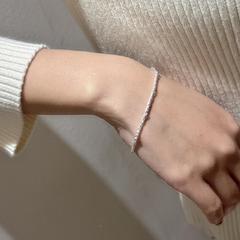 Bracelet S925 en Argent Sterling avec Texture Martelée Segmentée pour Femmes Bijoux Minimalistes Artistiques Chaîne Délicate Cadeau