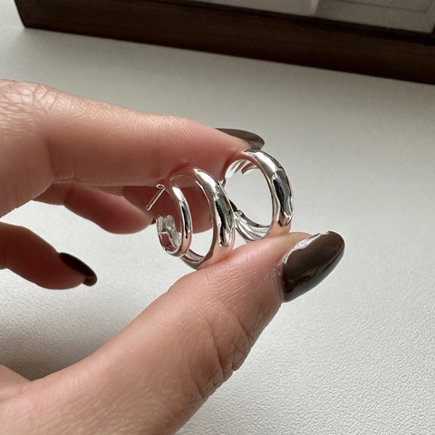 Orecchini a Cerchio Curvi a Doppio Strato in Argento Sterling S925 Donna Minimalista Texture Irregolare Lucido Gioielli Geometrici