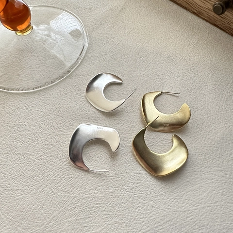 925 Sterlingsilber Unregelmäßige C-Förmige Creolen Für Damen Minimalistische Mattierte Polierte Geometrische Ohrringe Schmuck Geschenk