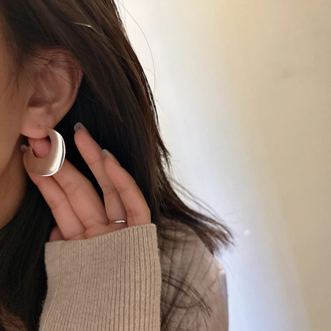 925 Sterlingsilber Unregelmäßige C-Förmige Creolen Für Damen Minimalistische Mattierte Polierte Geometrische Ohrringe Schmuck Geschenk
