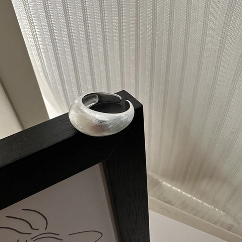Anillo Minimalista de Plata de Ley 925 Cúpula Ancha para Mujer Acabado Mate Cepillado Apertura Ajustable Anillo de Moda Joyería