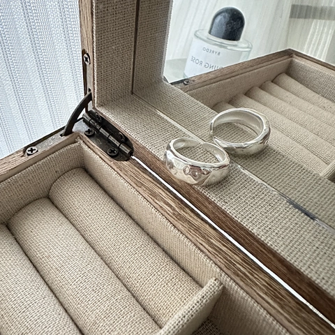 925 Sterlingsilber Gehämmerter Strukturierter Offener Ring für Damen Minimalistischer Designer-Stil Unregelmäßiger Flüssigmetall Lava Ring