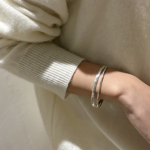 Bracciale Rigido in Argento Sterling 925 a Doppio Strato Martellato Per Donna Vintage Texture Irregolare Bracciale a Polsino Aperto
