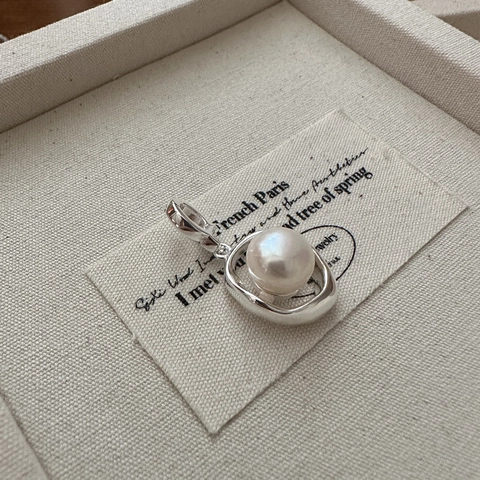 Collana con Ciondolo in Perla Argento Sterling S925 Minimalista Francese Chic Collana con Fascino a Cerchio Irregolare per Donna Gioielli