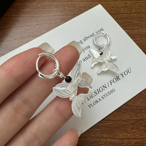 Orecchini a Cerchio a Farfalla in Argento Sterling S925 da Donna Design Minimalista con Pendenti in Perle Artificiali per un Uso Quotidiano